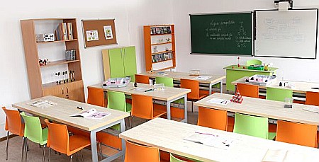 Masă de laborator cu blat termorezistent, 3 elevi, GAMMA [12]