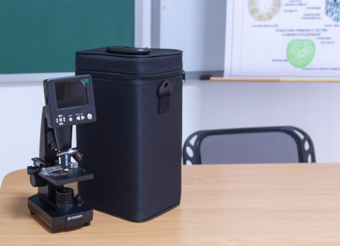 Microscop digital cu ecran LCD și cameră [6]