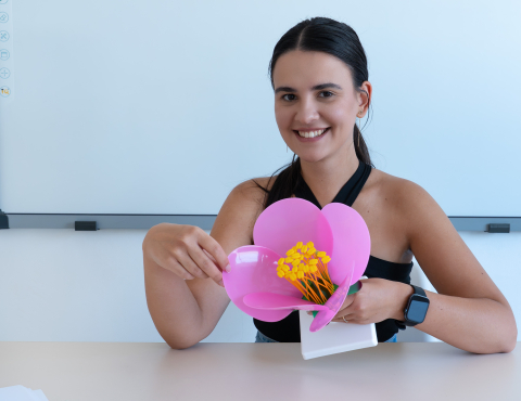 Model botanic floare de măr – material didactic [2]