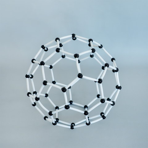 MODELE MOLECULARE - Model molecular C60 Fulerin Buckminster – structură tridimensională