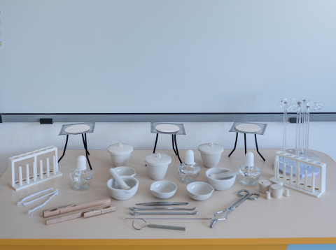 TRUSE SI MODULE PENTRU GIMNAZIU - Modul de ustensile chimie pentru 2 elevi -  gimnaziu