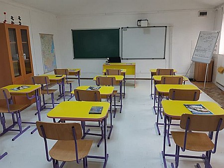 Set individual OPTIMA reglabil bancă școlară și scaun școlar – P+G [7]