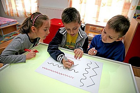 TRUSA DE ACCESORII PENTRU CUTIA LUMINOASA [4]