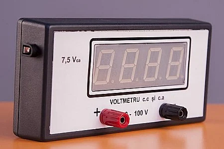 APARATE ELECTRICE ȘI DISPOZITIVE AUXILIARE - Voltmetru electronic cu senzor