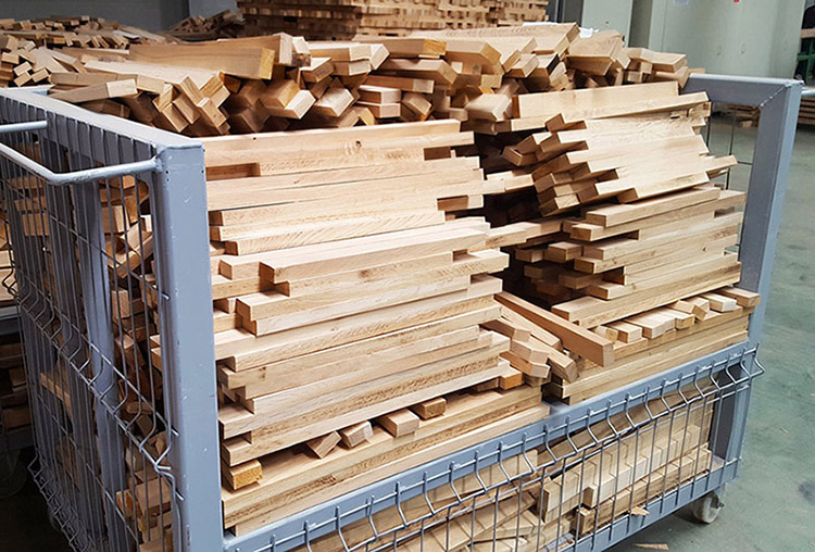 Componente de mobilier din lemn masiv