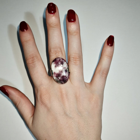 Inel reglabil din Lepidolit, montat în argint 925 [3]