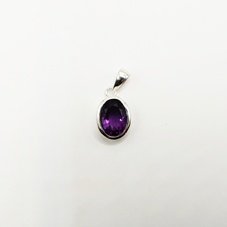 Ametist - Pandantiv Ametist fațetat, montat în argint 20 x 13 mm