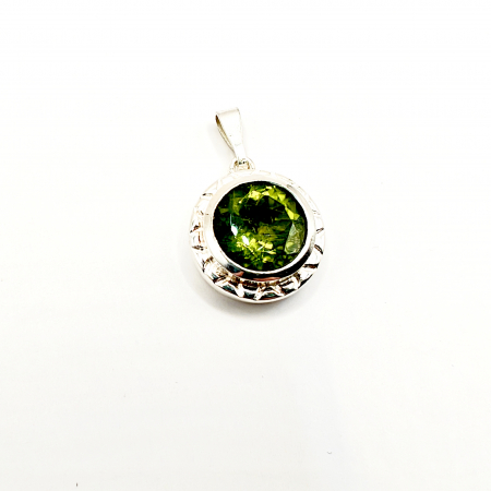 Peridot - Pandantiv elegant din Peridot, montat în argint