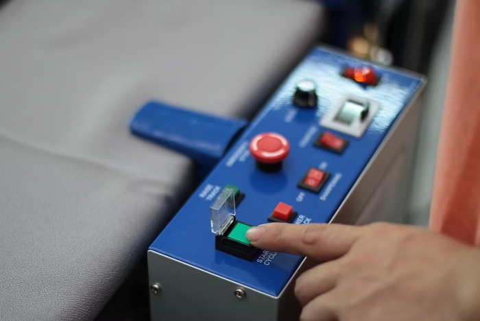 Dispozitiv automat de taiat la cap de span Su lee FA-200 [2]