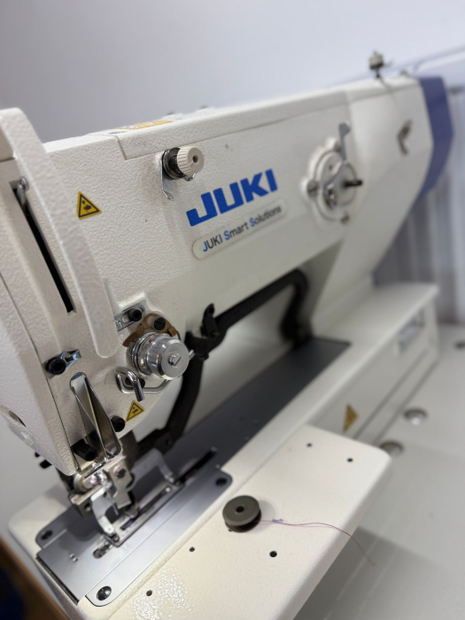 JUKI LBH1790AB Mașină de cusut butoniere drepte de mare viteză, direct drive [7]