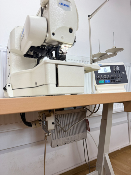 JUKI LBH1790AB Mașină de cusut butoniere drepte de mare viteză, direct drive [8]