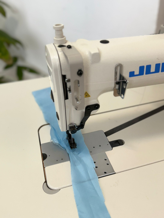 Juki MH-481 1-needle, Double Chainstitch Machine [4]