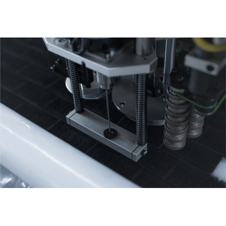 Mașină automată de croit cu cuțit oscilant HY-HC1705M Multi-ply Automated Cutter 1.7x2.0m [9]