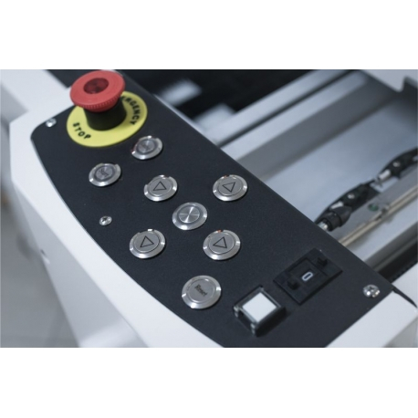 Mașină automată de croit cu cuțit oscilant HY-HC1705M Multi-ply Automated Cutter 1.7x2.0m [6]