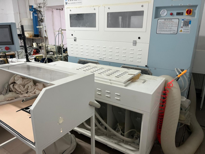 Mașină automată pentru umplere cu fibre / puf / material textil [2]