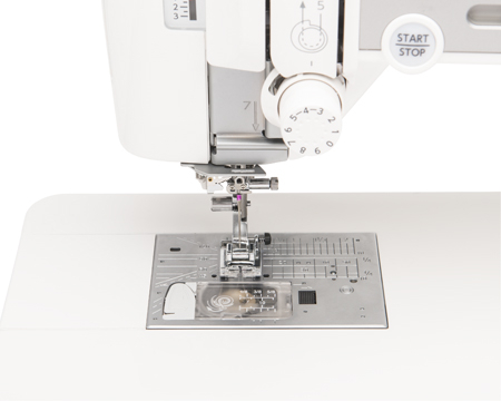 Mașină computerizată de cusut și matlasat JANOME MEMORY CRAFT 6700P [6]