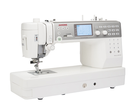 Mașină computerizată de cusut și matlasat JANOME MEMORY CRAFT 6700P [4]