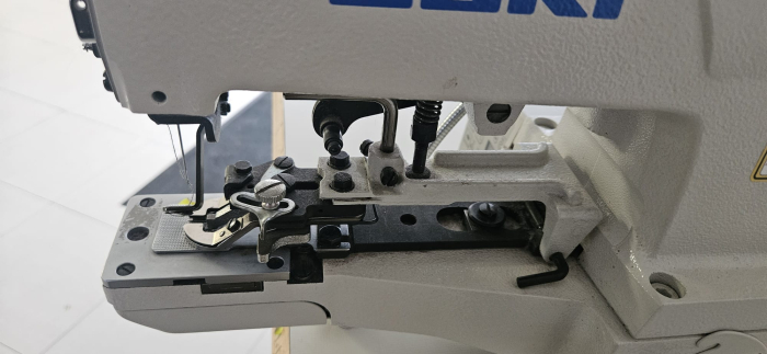 Masina de cusut nasturi, cusatura lant JUKI MB1800B [3]