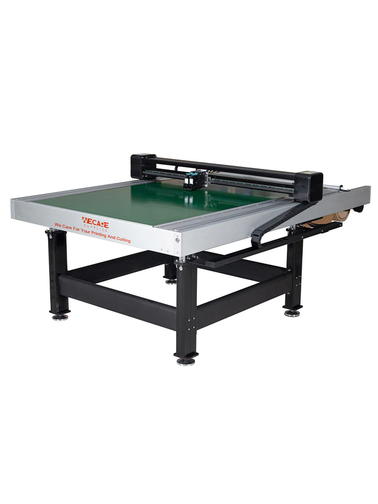 PLOTTER cu vaccum pentru taiere si desenare [1]