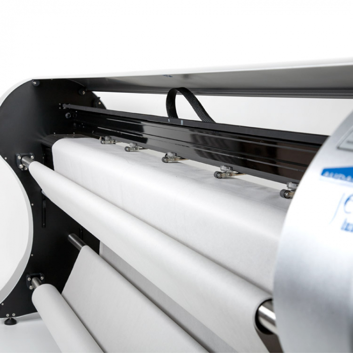 Plotter tipare,latime 185 cm dotat cu 2 capuri de tipărire. [3]