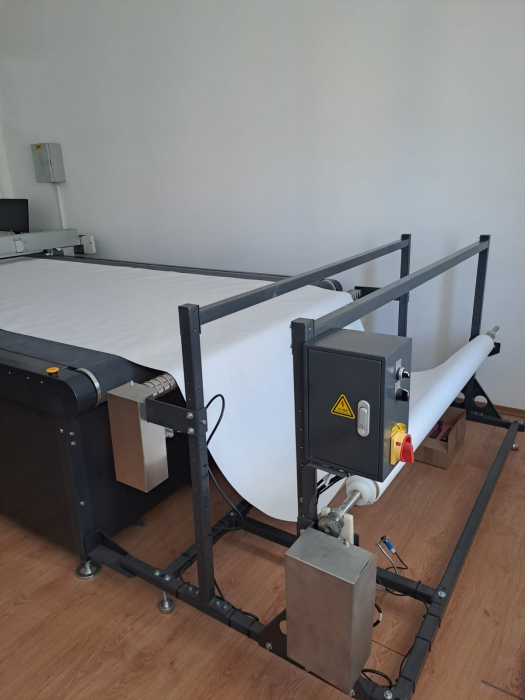 TEXI XYZ 2517 Cutter automat pentru un singur strat de material, latime de taiere 170 cm [5]