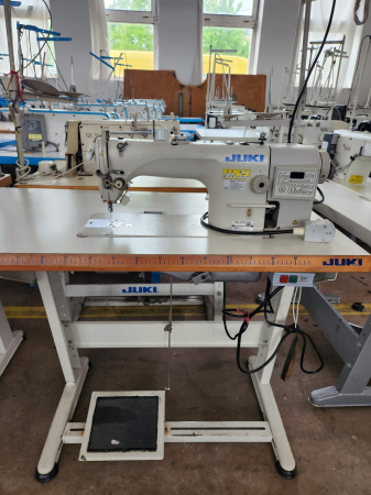 Echipamente reconditionate - JUKI DDL‑900B – Mașină de cusut industrială recondiționată, 1 ac, motor direct‑drive