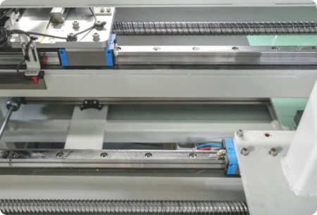 Mașină automată pentru buzunare ZOJE ZJ‑K6300B cu tăiere laser [3]