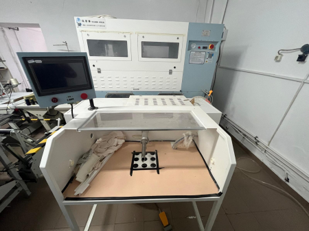 Echipamente reconditionate - Mașină automată pentru umplere cu fibre / puf / material textil