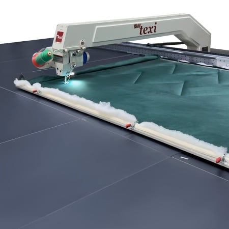 Mașină de cusut CNC programabilă cu acționări independente TEXI CNC 250×120 [1]