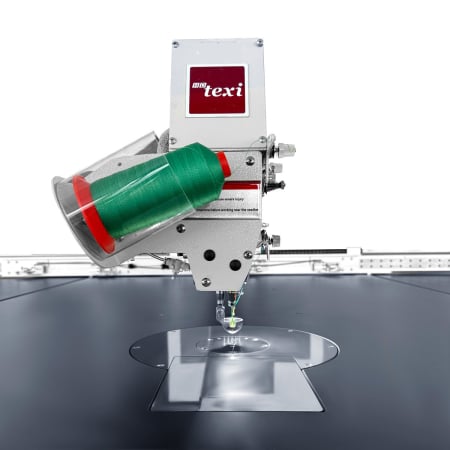 Mașină de cusut CNC programabilă cu acționări independente TEXI CNC 250×120 [2]