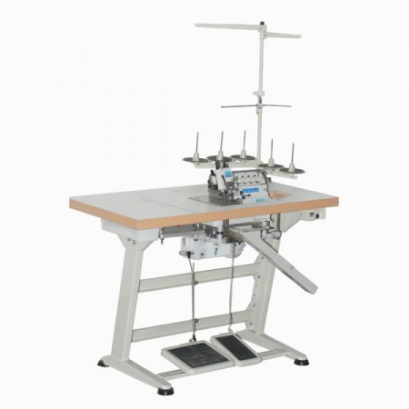 Masini de cusut si surfilat - Masina de cusut si surfilat cu DUBLU TRANSPORT , 2 ace, 5 fire, Garudan UHF9005-553-M16