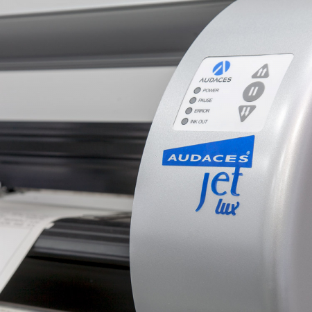 Plotter tipare,latime 185 cm dotat cu 2 capuri de tipărire. [1]