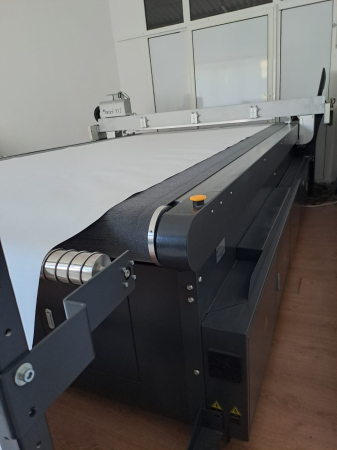 TEXI XYZ 2517 Cutter automat pentru un singur strat de material, latime de taiere 170 cm [2]