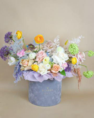 Aranjamente Florale - Cutie Mix de Flori "Appreciate you"