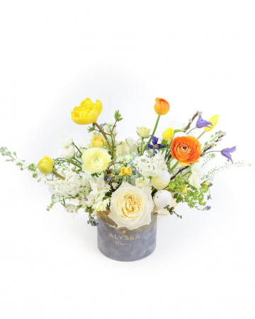 Aranjamente Florale - Cutie cu Flori de Primavara