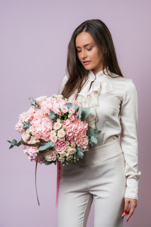 1-8 Martie - Buchet Mix de Flori "Rose Dream"