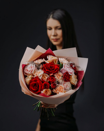 Buchet Mix de Trandafiri "Lucky in love" [1]