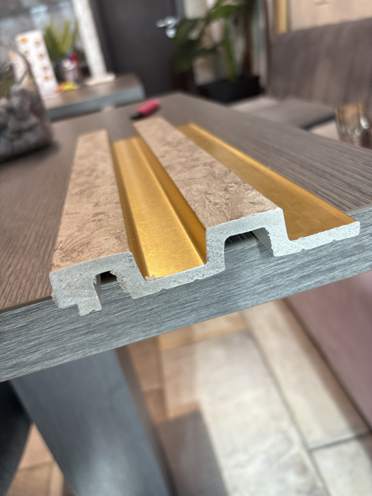 Set 2 panouri decorative, riflaj, polimer rigid, 270x12x2 cm, auriu [3]