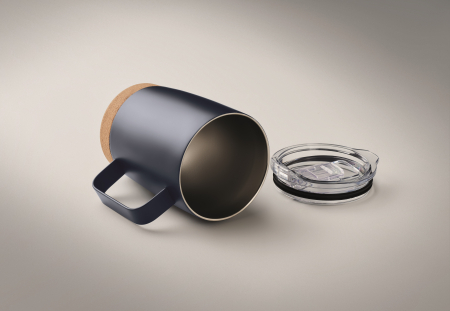 Cană din oțel inoxidabil cu perete dublu, cu bază din plută și capac glisant cu orificiu pentru băut [1]