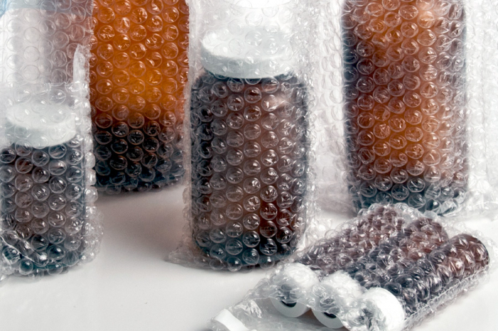 OFERTA ! 100 buc Punga folie cu bule , 350 x 350 + 50 mm cu clapeta sigilare permanenta, 3 straturi 120 gr/mp superprotectie [2]