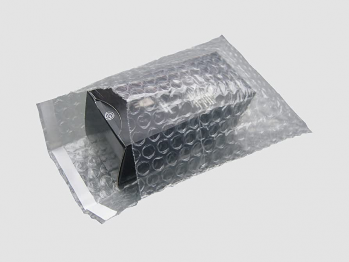 100 buc Punga folie cu bule cu banda adeziva , 200 x 300 mm, 3 straturi 90 gr/mp superprotectie [6]