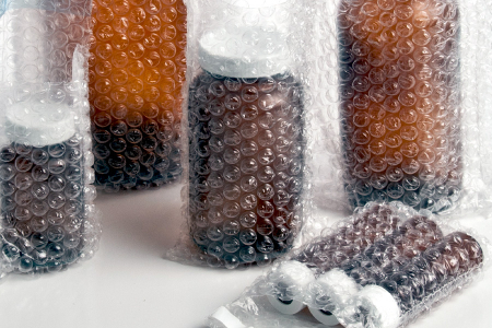 OFERTA ! 100 buc Punga folie cu bule , 350 x 350 + 50 mm cu clapeta sigilare permanenta, 3 straturi 120 gr/mp superprotectie [1]