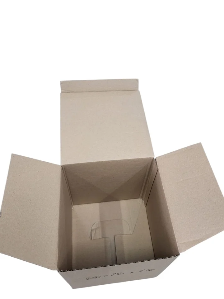 25 buc Cutie carton NATUR 250 x 250 x 250 mm [1]