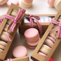 Cutie Pentru 5-6 Macarons, cu sertar si capac cu fereastra, 16x4.5x4.5 cm [2]
