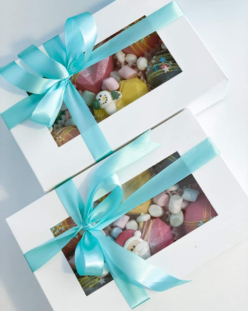 CUTII MEDII SI MARI PENTRU 10-40 MACARONS - CUTII MINIPRAJITURI SAU MACARONS, 20X13X5.5 CM, COD D1- ALB, SET 5 BUC