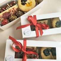 CUTII MEDII SI MARI PENTRU 10-40 MACARONS - CUTII MINIPRAJITURI SAU MACARONS, 20X8X5.5 CM, COD D0- ALB, SET 5 BUC