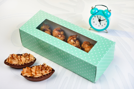 CUTII MEDII SI MARI PENTRU 10-40 MACARONS - Cutii Miniprăjituri și Macarons 20x8x5.5 cm, verde