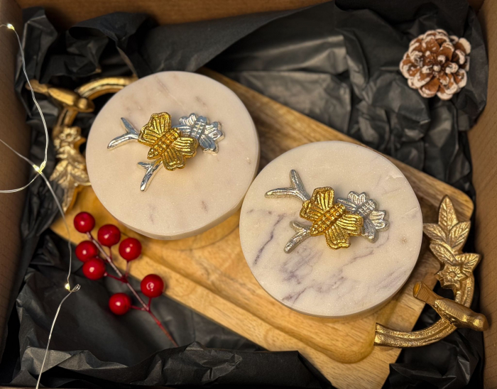 Cadou Tava din lemn de mango cu  recipiente din fier si capac din marmura Treasure [1]