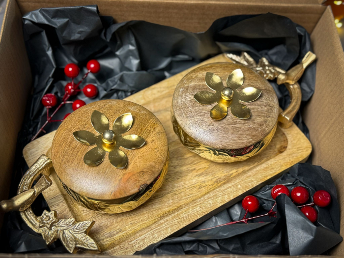 Cadou Craciun Tava din lemn de mango cu doua recipiente din fier si capac din lemn Imperial [1]