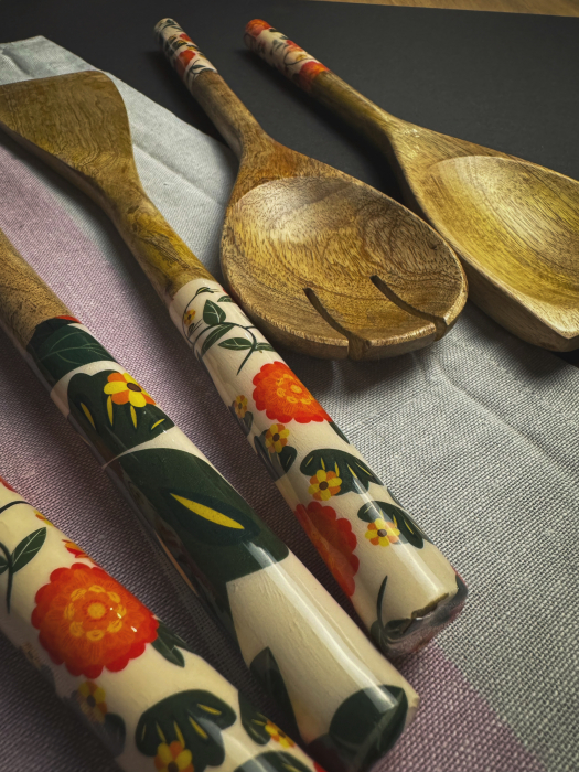 Set 5 ustensile din lemn de mango Joyful [3]